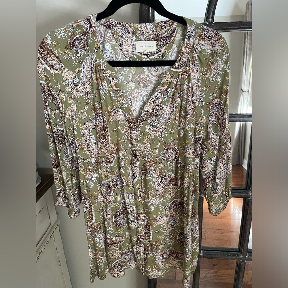 Melloday Sage Green Paisley Button Down Flowy Blouse Top 3/4 Sleeve Sz. Small